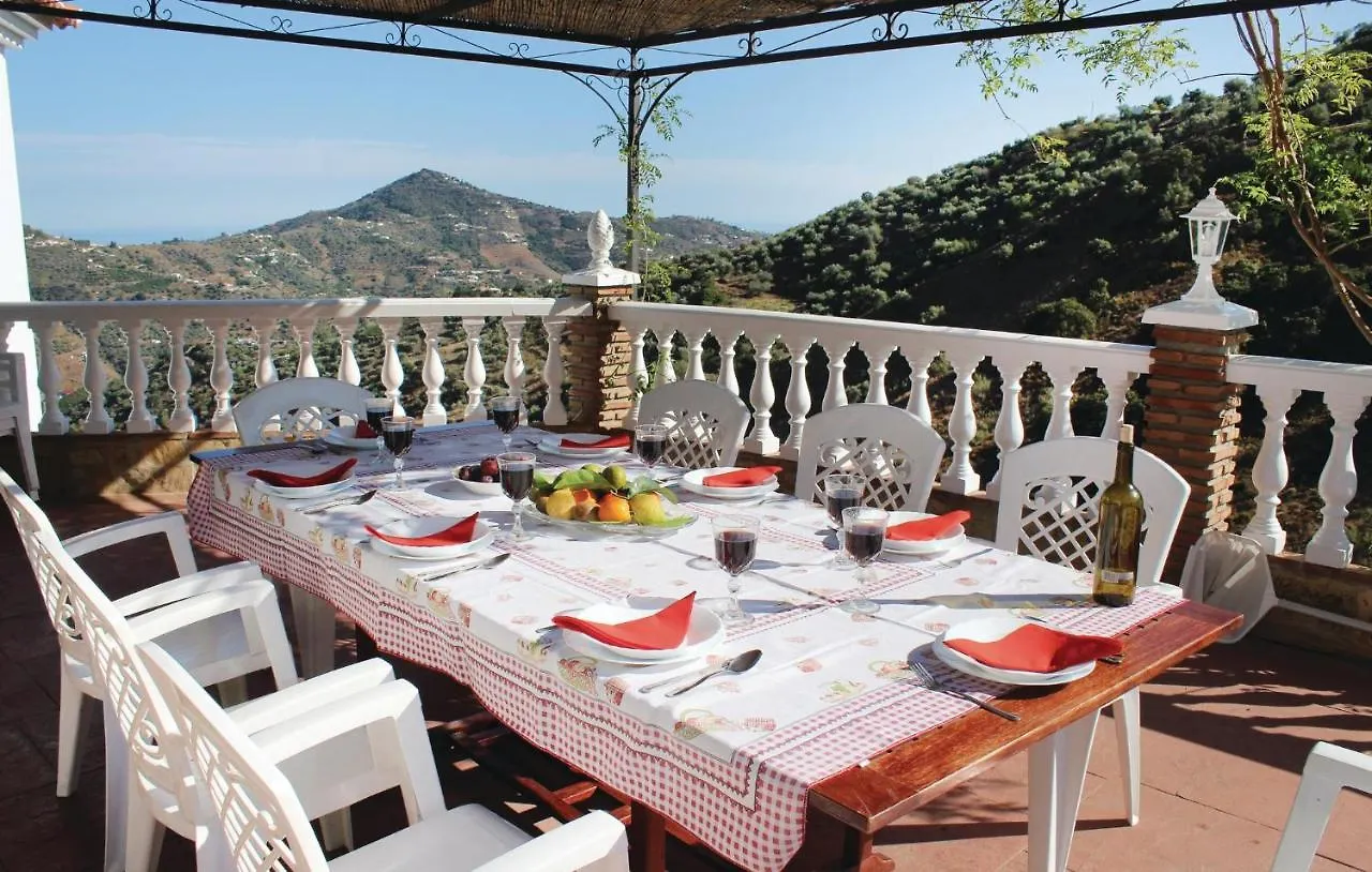 4 Bedroom Amazing Home In Corumbela