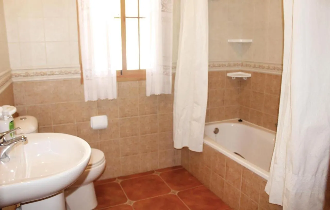 Holiday home 4 Bedroom Amazing Home In Corumbela
