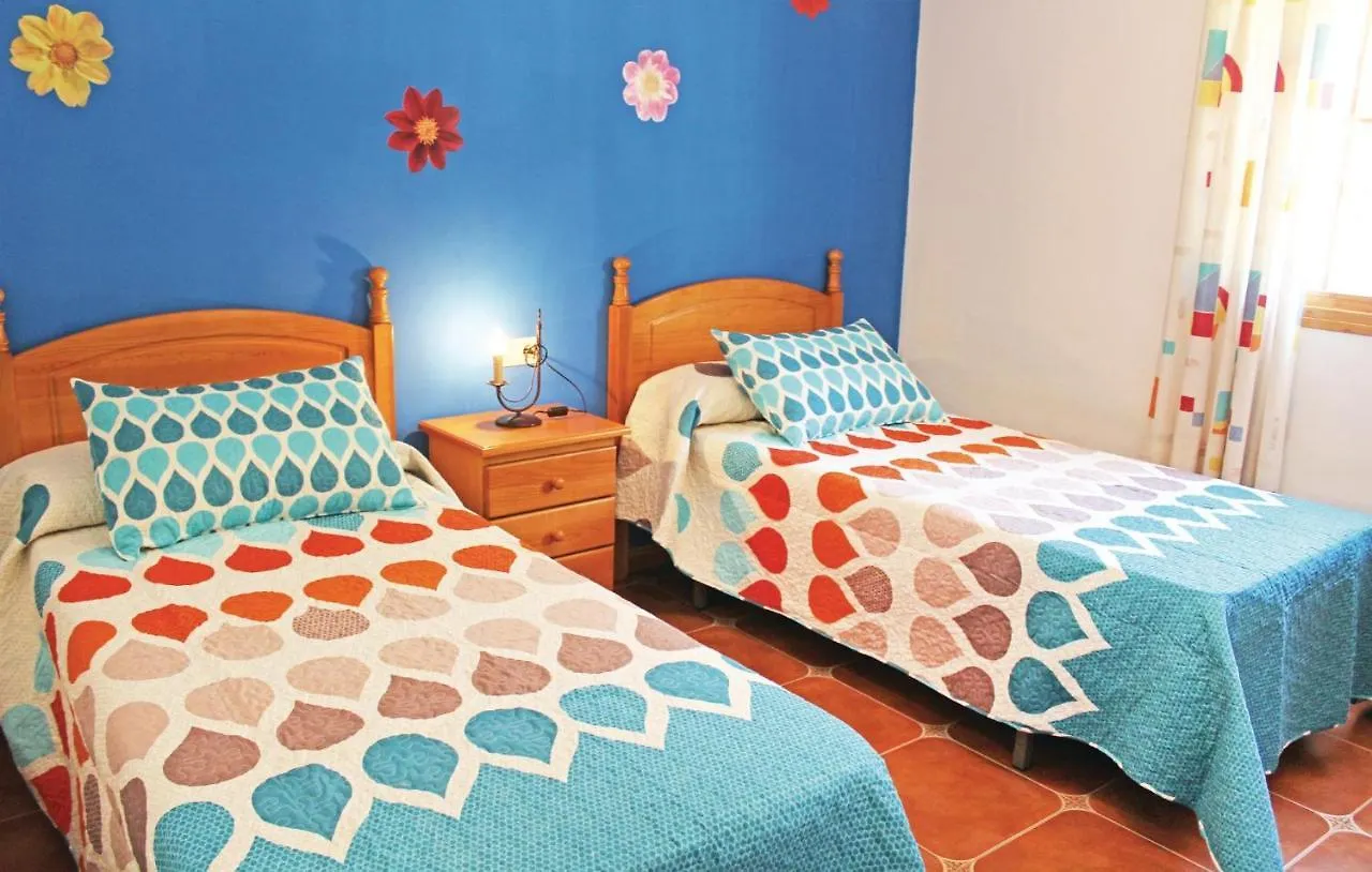 4 Bedroom Amazing Home In Corumbela 0*,  Spain