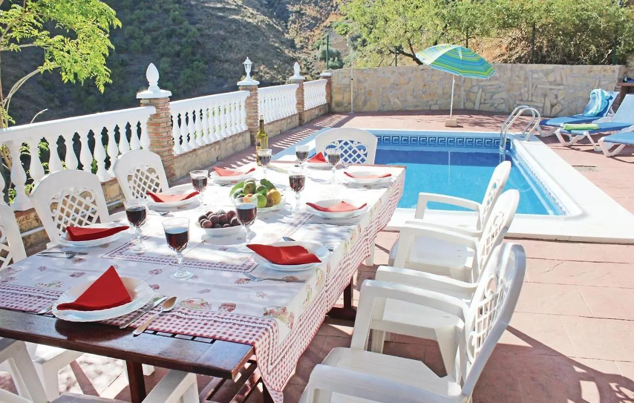 Holiday home 4 Bedroom Amazing Home In Corumbela
